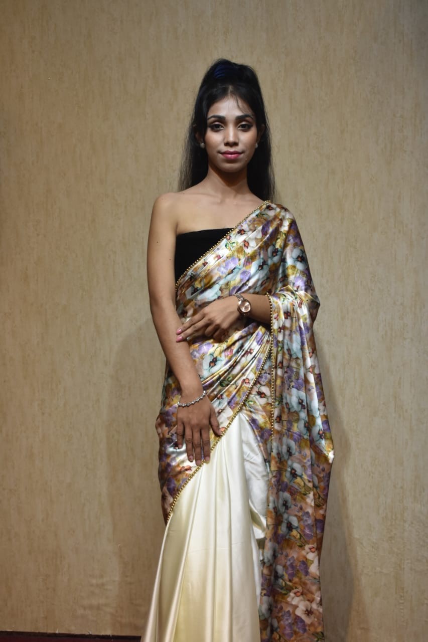 Silk Two Tone Saree With Pearl Boadering