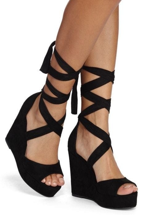 Black Colure Wedge Heels With Strapes Tied