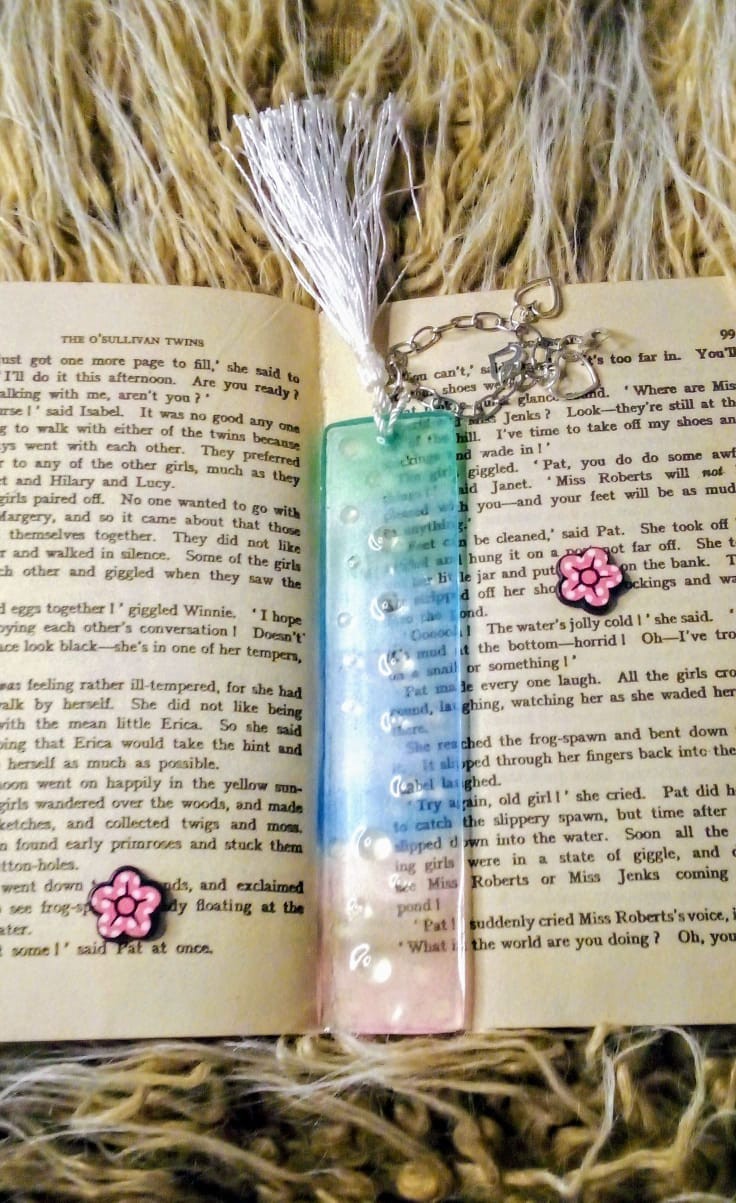 Book Marks Made By Resin Art