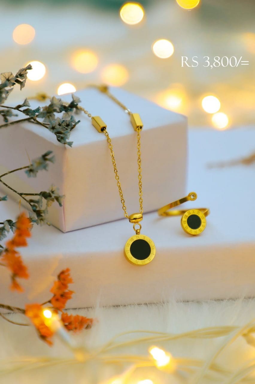 Gold Plated Neckless And Ring With Black Stone