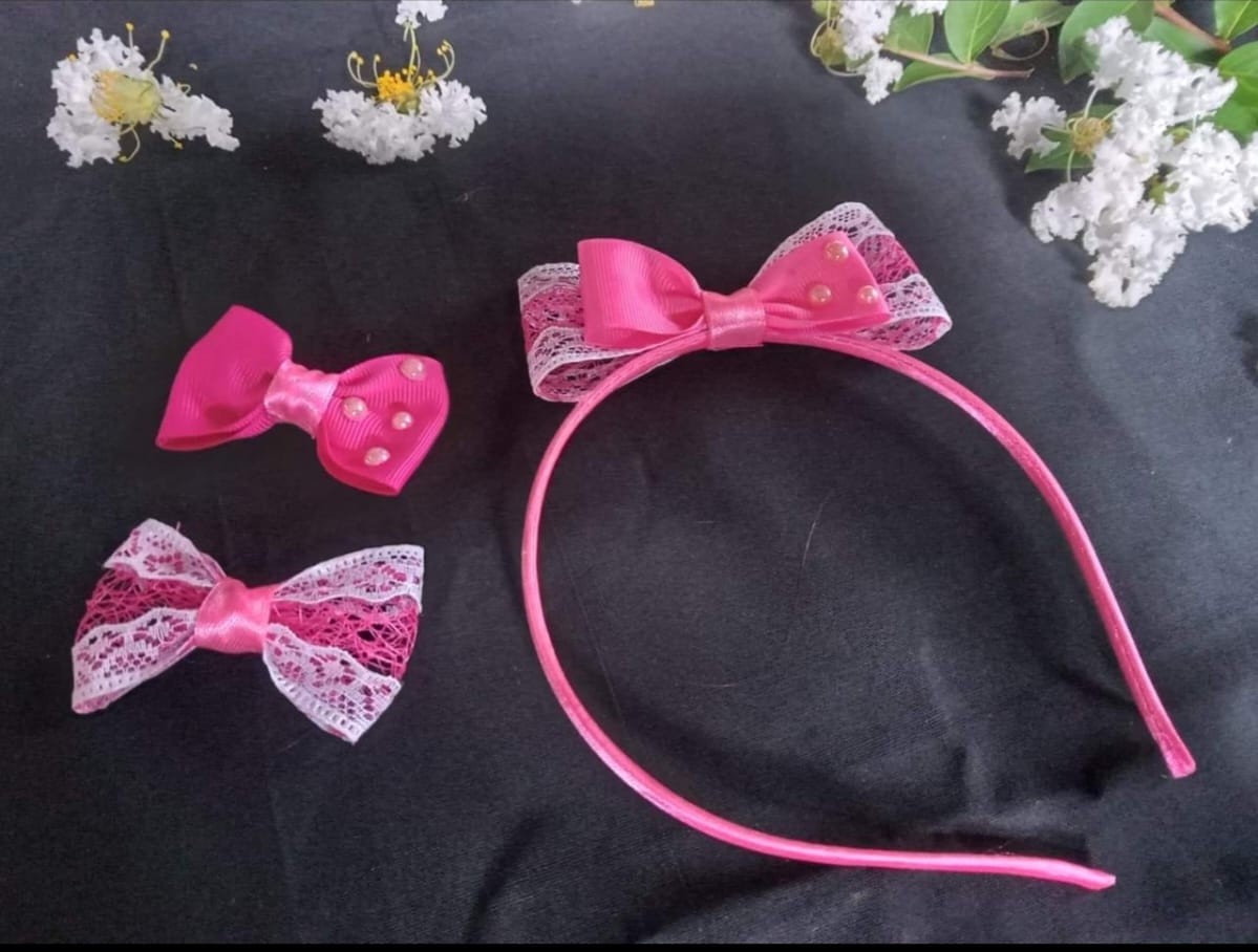 Head Band With 2 Hair Clips