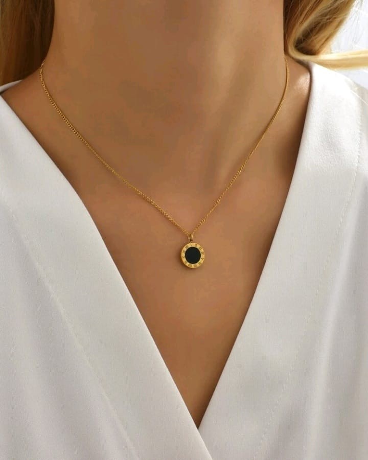 Gold Plated Neckless With Pendent ( 45cm )