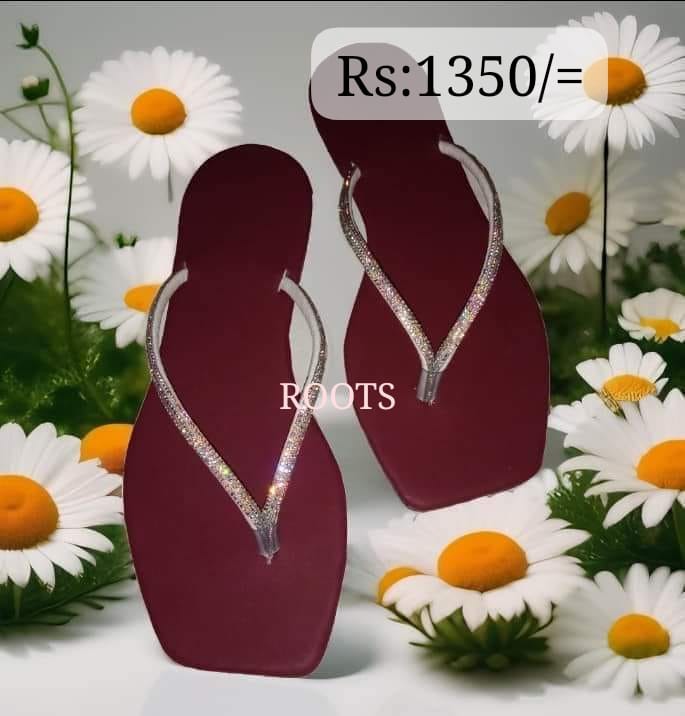 Ladies Plain Flat Sandals for Casual Wear-Ladies slippers